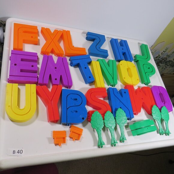 Sesame Street Alphabet Roadway Toy Vintage 1988 Playskool Replacement Letters - Picture 1 of 14